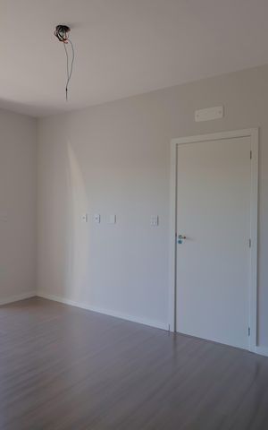 Casa à venda com 132m², 3 quartos e 3 vagasSuite