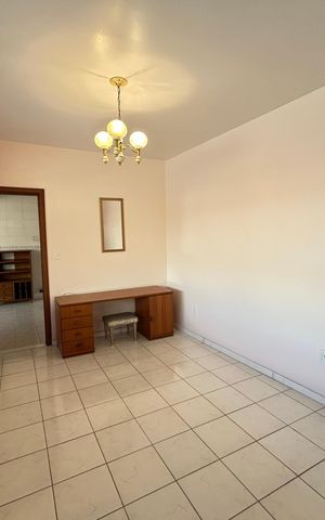 Casa à venda com 350m², 4 quartos e 5 vagasCasa 2 - Sala 