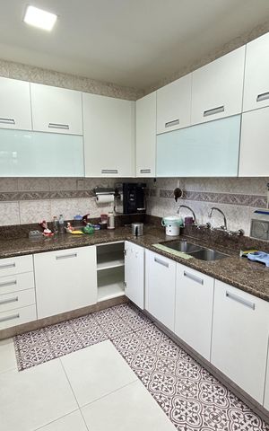 Casa à venda com 350m², 4 quartos e 5 vagasCozinha