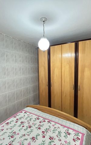 Casa à venda com 350m², 4 quartos e 5 vagasQuarto de Serviço