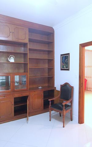 Casa à venda com 350m², 4 quartos e 5 vagasEscritório Sala de Jantar