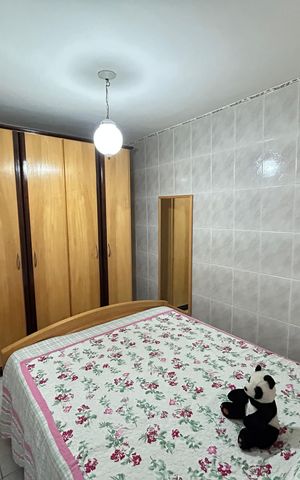 Casa à venda com 350m², 4 quartos e 5 vagasQuarto de Serviço