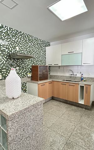 Casa à venda com 350m², 4 quartos e 5 vagasÁrea gourmet