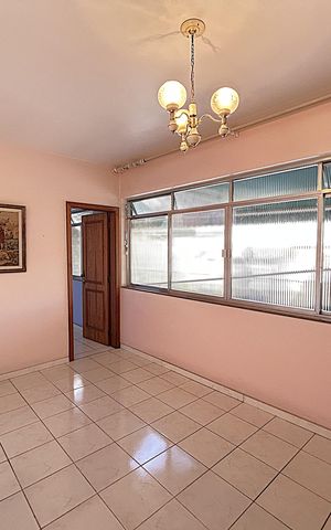 Casa à venda com 350m², 4 quartos e 5 vagasCasa 2 - Sala 