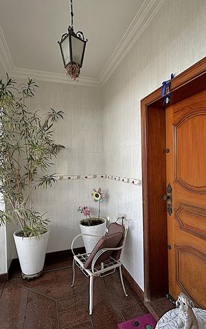 Casa à venda com 350m², 4 quartos e 5 vagasVaranda