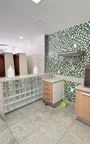 Casa à venda com 350m², 4 quartos e 5 vagasÁrea gourmet