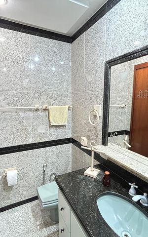 Casa à venda com 350m², 4 quartos e 5 vagasBanheiro da Suíte 2