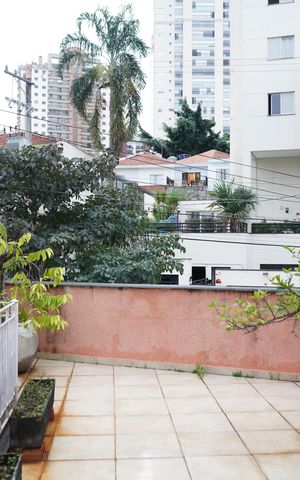 Casa à venda com 200m², 4 quartos e 2 vagasQuintal