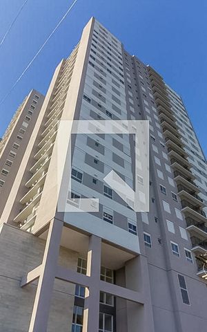 Apartamento à venda com 74m², 3 quartos e 1 vaga Apartamento à venda com 74m², 3 quartos e 1 vagaFachada