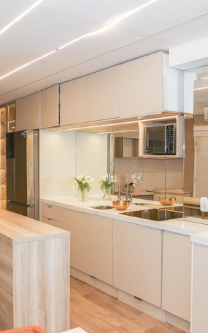 Apartamento à venda com 74m², 3 quartos e 1 vaga Apartamento à venda com 74m², 3 quartos e 1 vagaCozinha e Área de Serviço