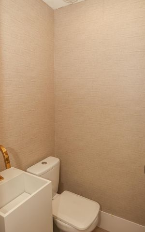 Apartamento à venda com 74m², 3 quartos e 1 vaga Apartamento à venda com 74m², 3 quartos e 1 vagaLavabo