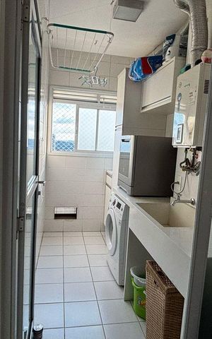 Apartamento à venda com 74m², 2 quartos e 2 vagas Apartamento à venda com 74m², 2 quartos e 2 vagasÁrea de Serviço