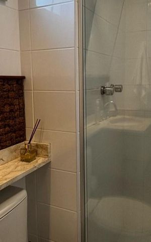 Apartamento à venda com 74m², 2 quartos e 2 vagas Apartamento à venda com 74m², 2 quartos e 2 vagasBanheiro da Suíte
