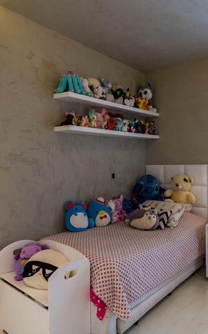 Casa de condomínio à venda com 230m², 3 quartos e 4 vagas Casa de condomínio à venda com 230m², 3 quartos e 4 vagasSuíte 1