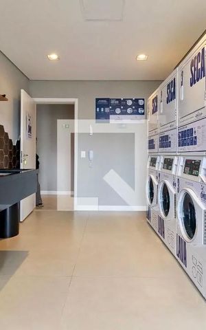 Studio para alugar com 24m², 1 quarto e sem vaga Studio para alugar com 24m², 1 quarto e sem vagaLavanderia