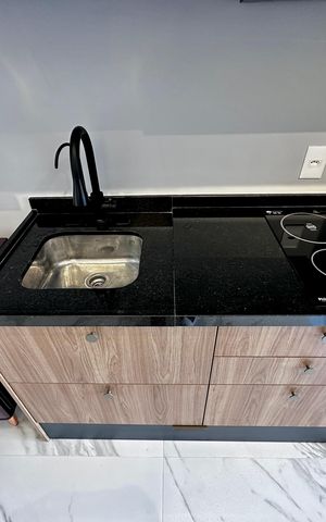 Studio para alugar com 24m², 1 quarto e sem vaga Studio para alugar com 24m², 1 quarto e sem vagaCozinha