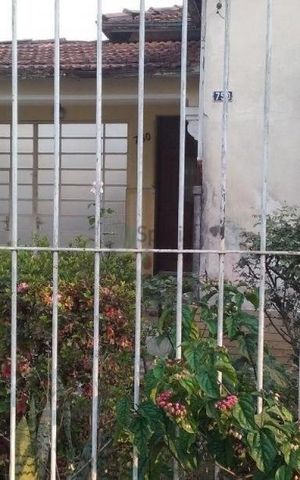 Casa à venda com 127m², 4 quartos e 5 vagas