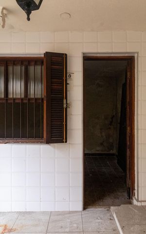 Casa para alugar com 300m², 4 quartos e 3 vagas Casa para alugar com 300m², 4 quartos e 3 vagasÁrea de Serviço 2