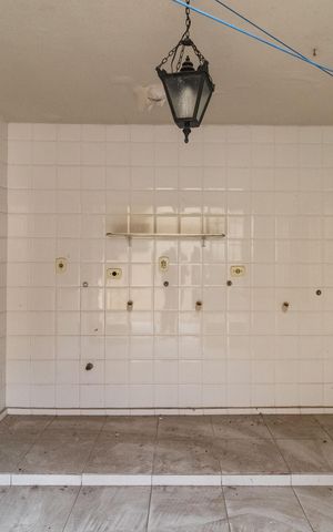 Casa para alugar com 300m², 4 quartos e 3 vagas Casa para alugar com 300m², 4 quartos e 3 vagasÁrea de Serviço 2