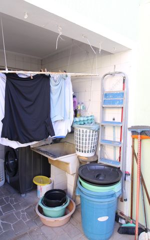 Casa à venda com 150m², 3 quartos e 2 vagasÁrea de Serviço