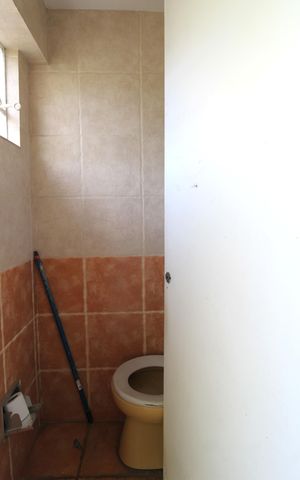 Casa à venda com 150m², 3 quartos e 2 vagasBanheiro de serviço