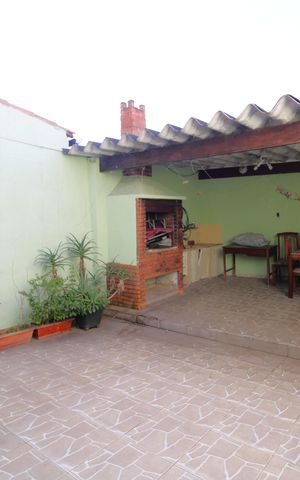 Casa à venda com 150m², 3 quartos e 2 vagasQuintal Gourmet