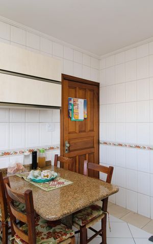 Casa à venda com 150m², 3 quartos e 2 vagasCozinha