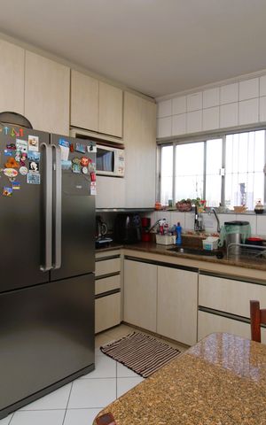Casa à venda com 150m², 3 quartos e 2 vagasCozinha
