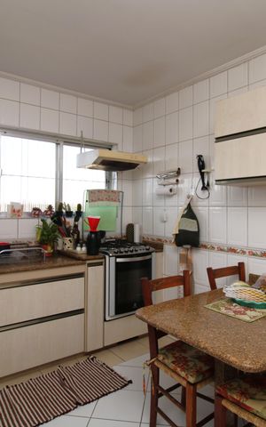 Casa à venda com 150m², 3 quartos e 2 vagasCozinha