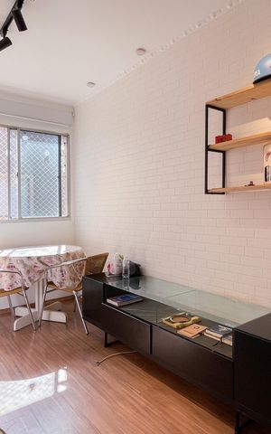 Apartamento à venda com 40m², 1 quarto e 1 vaga Apartamento à venda com 40m², 1 quarto e 1 vagaSala
