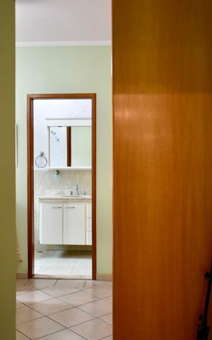 Casa à venda com 200m², 4 quartos e 4 vagas Casa à venda com 200m², 4 quartos e 4 vagasSuíte 2
