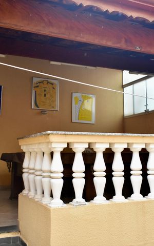 Casa à venda com 200m², 4 quartos e 4 vagas Casa à venda com 200m², 4 quartos e 4 vagasSalão de jogos