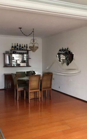 Apartamento à venda com 187m², 3 quartos e 1 vaga