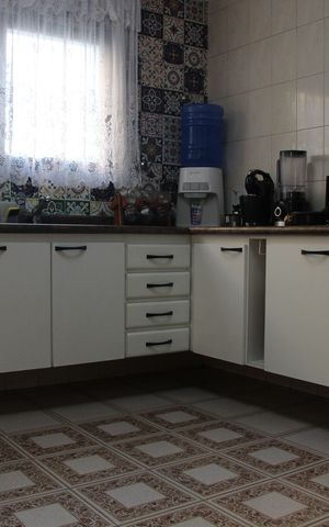 Casa à venda com 276m², 4 quartos e 4 vagasCozinha