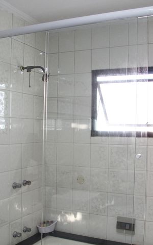 Casa à venda com 276m², 4 quartos e 4 vagasBanheiro da Suíte