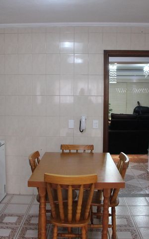 Casa à venda com 276m², 4 quartos e 4 vagasCozinha