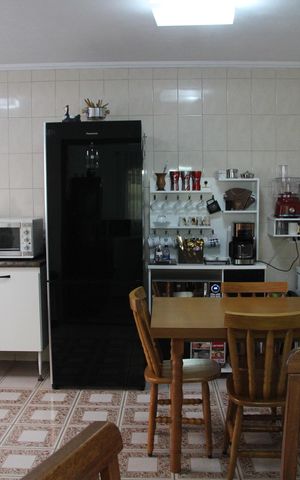 Casa à venda com 276m², 4 quartos e 4 vagasCozinha