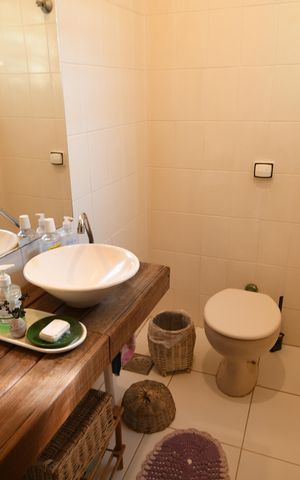 Casa à venda com 150m², 3 quartos e 2 vagasLavabo