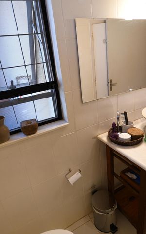 Casa à venda com 150m², 3 quartos e 2 vagasBanheiro
