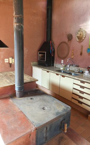 Casa à venda com 150m², 3 quartos e 2 vagasChurrasqueira