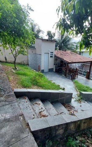 Casa à venda com 323m², 3 quartos e 3 vagas