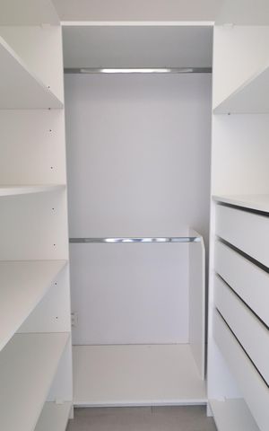 Apartamento à venda com 54m², 2 quartos e 1 vagaCloset Quarto 2