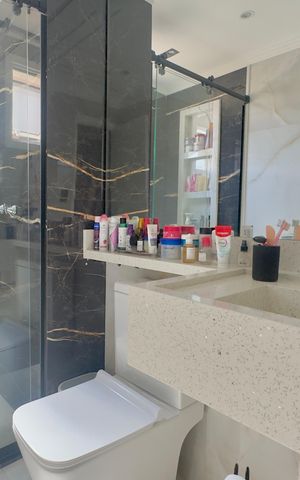 Apartamento à venda com 100m², 2 quartos e 2 vagas Apartamento à venda com 100m², 2 quartos e 2 vagasBanheiro Suíte 1