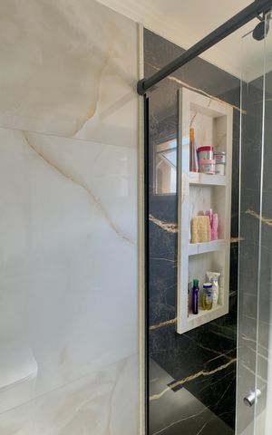 Apartamento à venda com 100m², 2 quartos e 2 vagas Apartamento à venda com 100m², 2 quartos e 2 vagasBanheiro Suíte 1