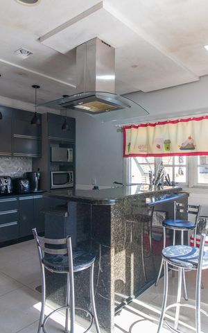 Casa para alugar com 180m², 5 quartos e 2 vagas Casa para alugar com 180m², 5 quartos e 2 vagasCozinha