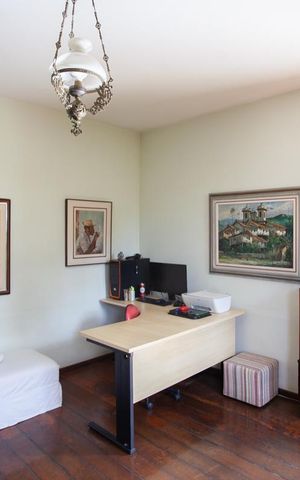 Casa à venda com 1400m², 4 quartos e 5 vagas Casa à venda com 1400m², 4 quartos e 5 vagasSala 3 - TV