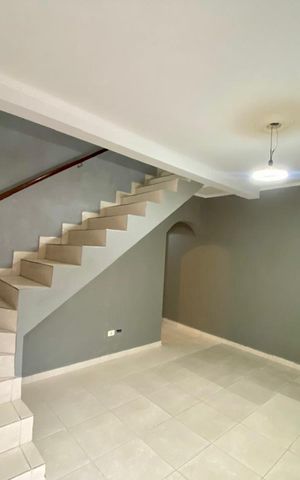 Casa para alugar com 87m², 2 quartos e 2 vagas Casa para alugar com 87m², 2 quartos e 2 vagasSala