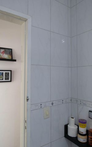 Casa à venda com 132m², 4 quartos e 2 vagas Casa à venda com 132m², 4 quartos e 2 vagasBanheiro