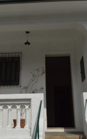 Casa à venda com 183m², 3 quartos e 2 vagasFachada