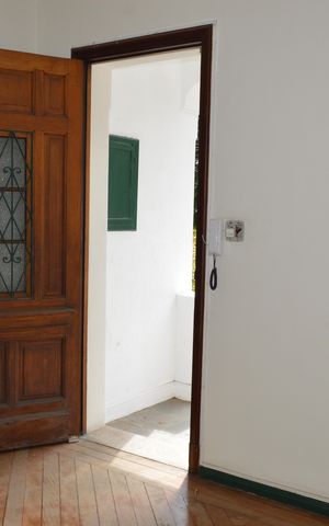 Casa à venda com 183m², 3 quartos e 2 vagasSala